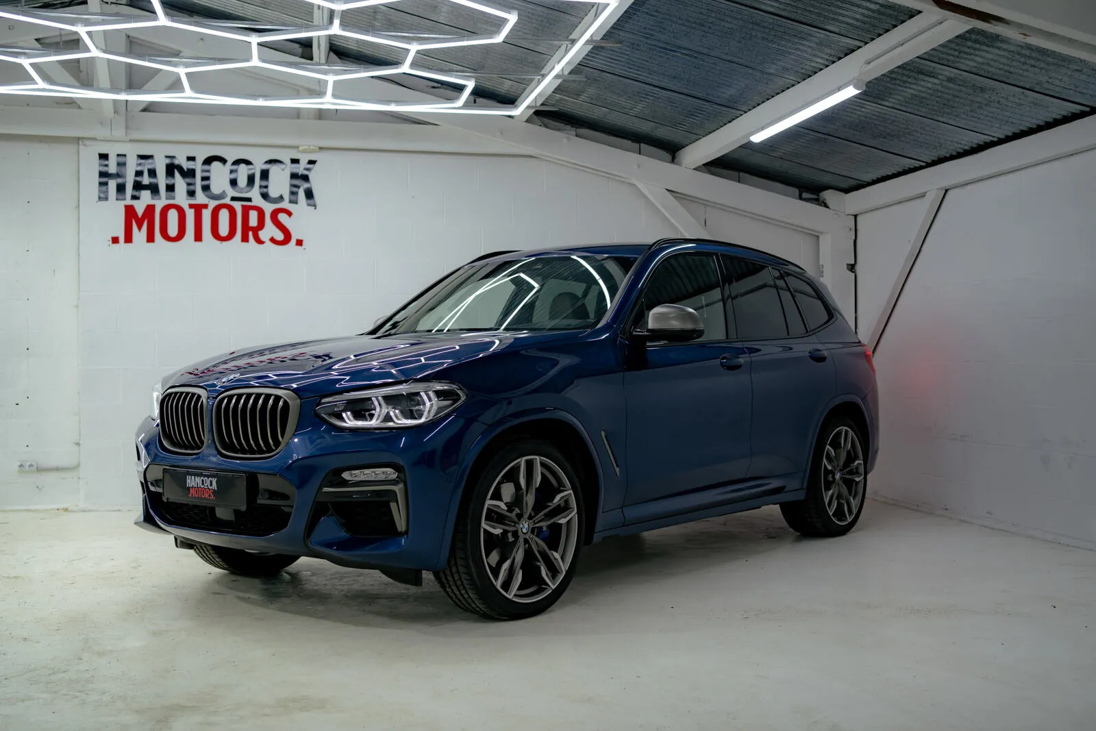BMW X3 M40i bleue — trois quarts avant | Hancock Motors Scillé